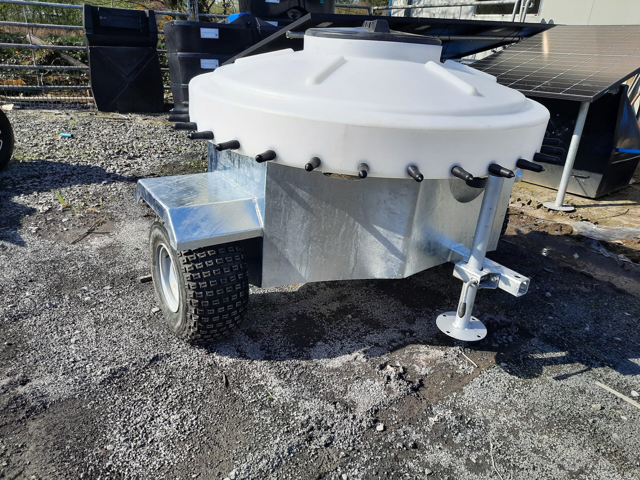 30 teat Milk Feeder